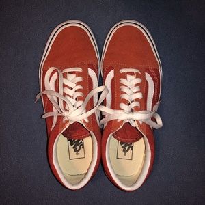 Vans Unisex Old Skool Lace-Up Sneakers